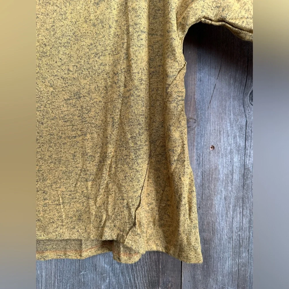 Fantastic Fawn Off The Shoulder Sweater in Mustard Yellow Size Small